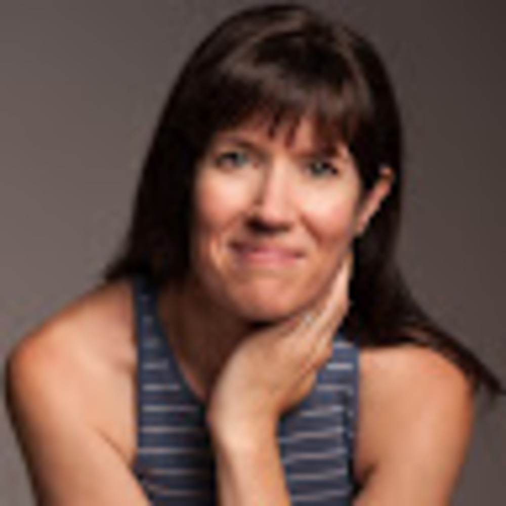 Meet your Posher, Maura